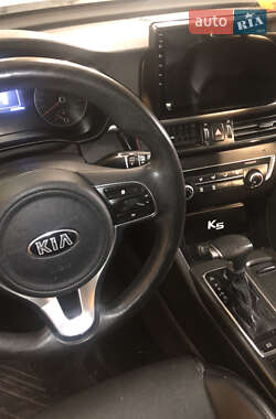 Седан Kia K5 2016 в 