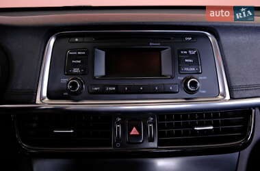 Седан Kia K5 2016 в 