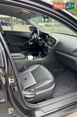 Седан Kia K5 2013 в 