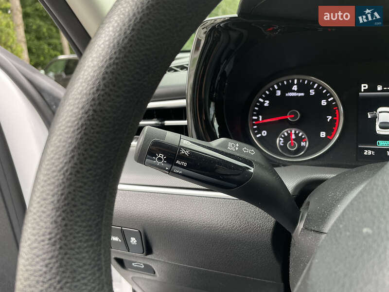 Седан Kia K5 2021 в Житомирі