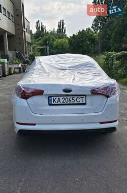 Седан Kia K5 2013 в 