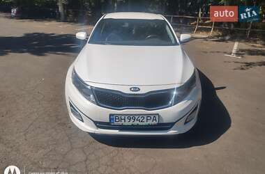 Седан Kia K5 2015 в 