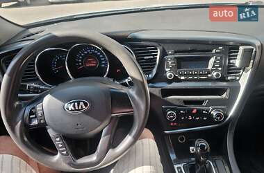 Седан Kia K5 2013 в 