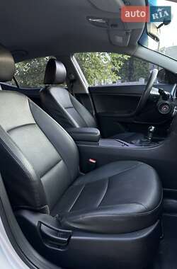 Седан Kia K5 2014 в 