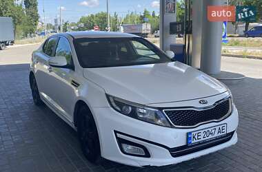 Седан Kia K5 2014 в 