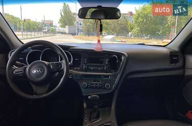 Седан Kia K5 2014 в 