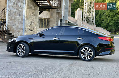 Седан Kia K5 2015 в 