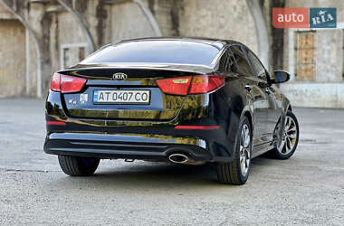 Седан Kia K5 2015 в 