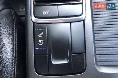 Седан Kia K5 2017 в 