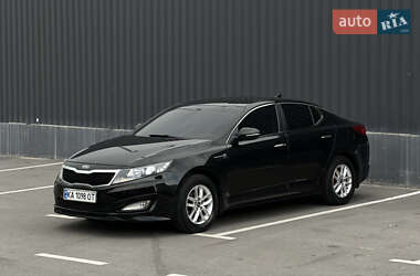 Седан Kia K5 2012 в Киеве
