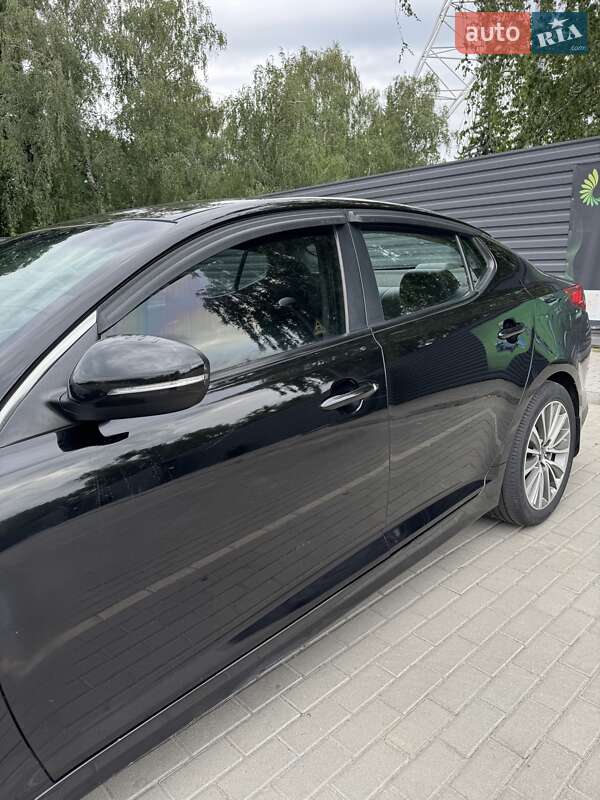 Седан Kia K5 2013 в Киеве