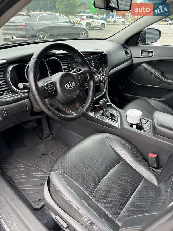 Седан Kia K5 2013 в Киеве