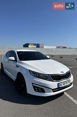 Седан Kia K5 2014 в Львові