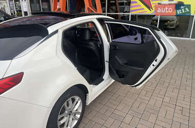 Седан Kia K5 2013 в 
