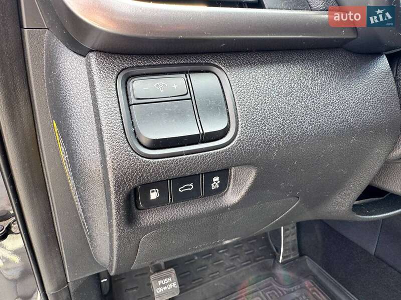 Седан Kia K5 2016 в Киеве фото 8 Седан Kia K5 2016 в Киеве