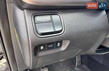 Седан Kia K5 2016 в 