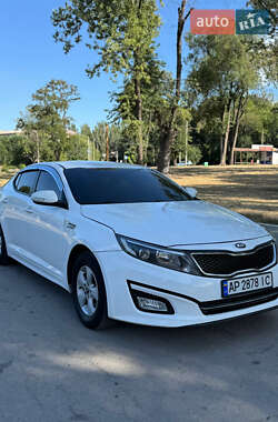 Седан Kia K5 2014 в 