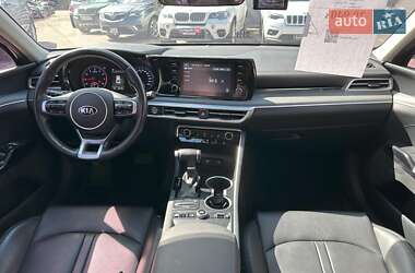 Седан Kia K5 2020 в 