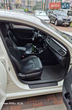 Седан Kia K5 2016 в 