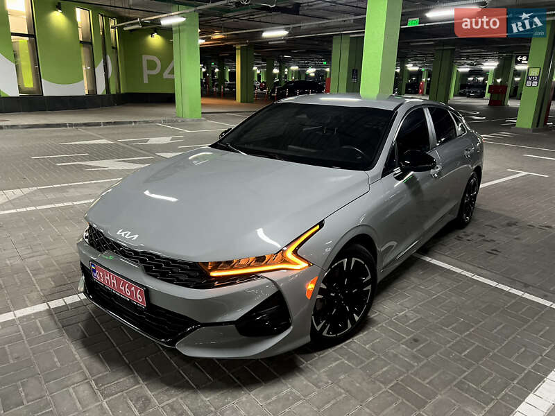 Седан Kia K5 2021 в Киеве