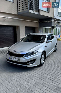Седан Kia K5 2013 в Днепре