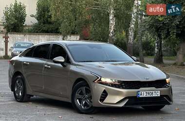 Седан Kia K5 2021 в 