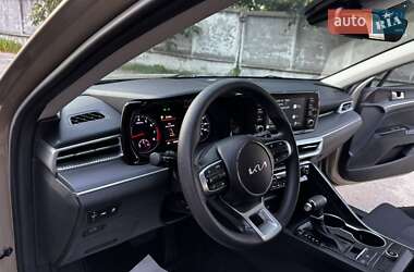 Седан Kia K5 2021 в 