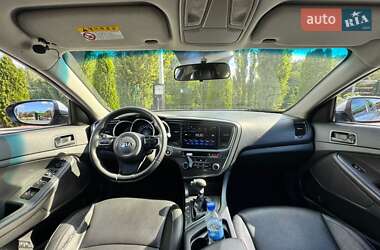 Седан Kia K5 2013 в 