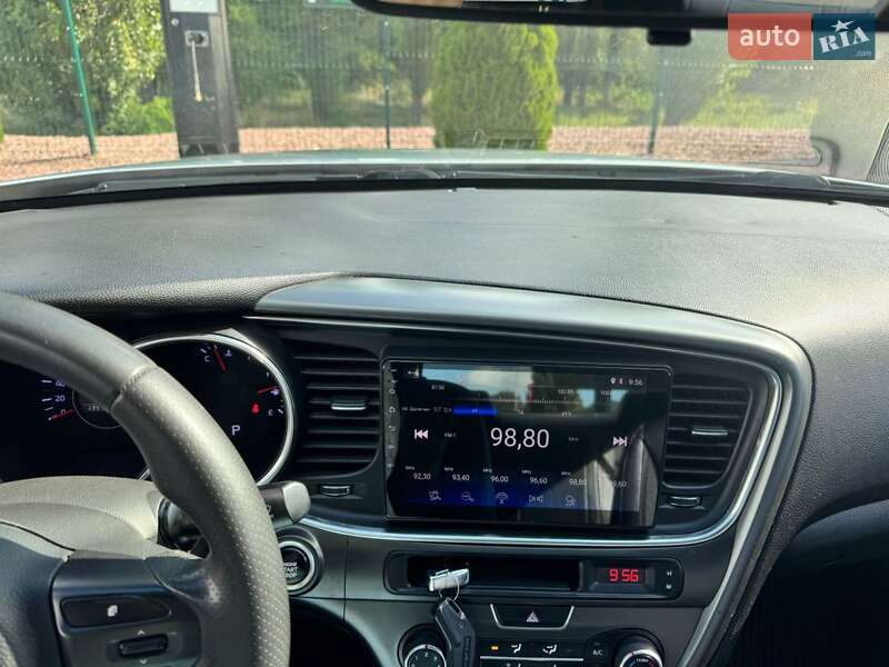 Седан Kia K5 2013 в Кременчуге