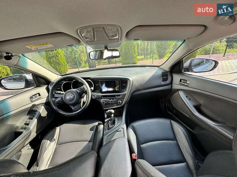 Седан Kia K5 2013 в Кременчуге