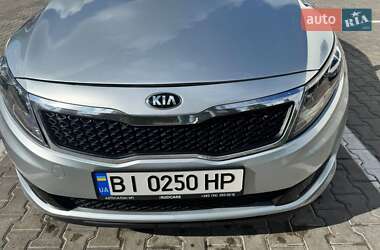 Седан Kia K5 2013 в 