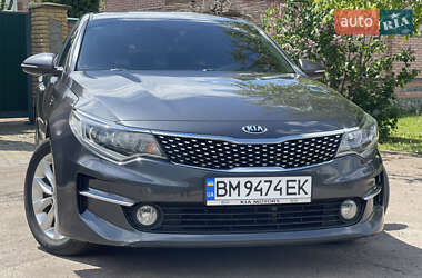 Седан Kia K5 2016 в 