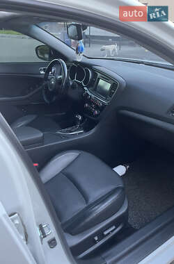 Седан Kia K5 2013 в 