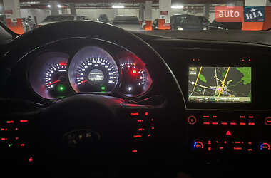 Седан Kia K5 2013 в 