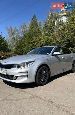 Седан Kia K5 2016 в 