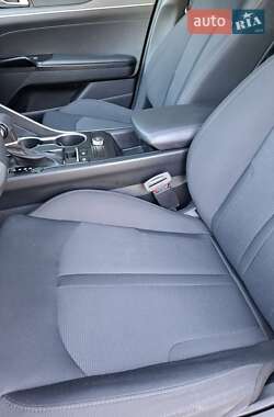 Седан Kia K5 2021 в 