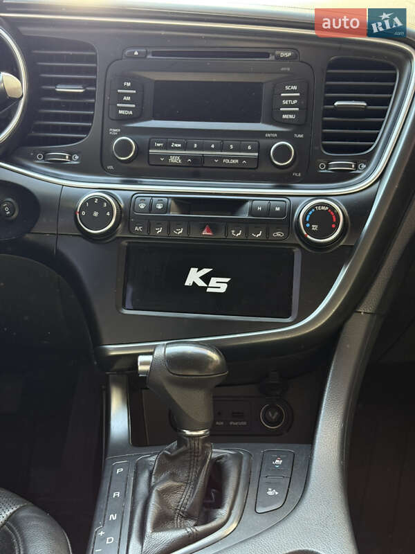 Седан Kia K5 2013 в Киеве