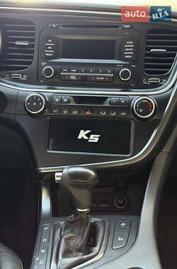 Седан Kia K5 2013 в 