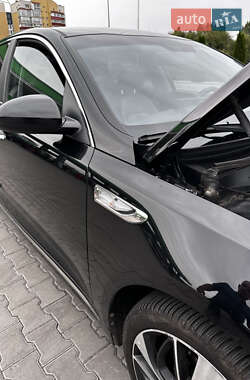 Седан Kia K5 2016 в 