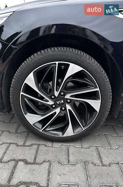 Седан Kia K5 2016 в 