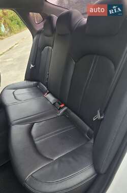 Седан Kia K5 2015 в 