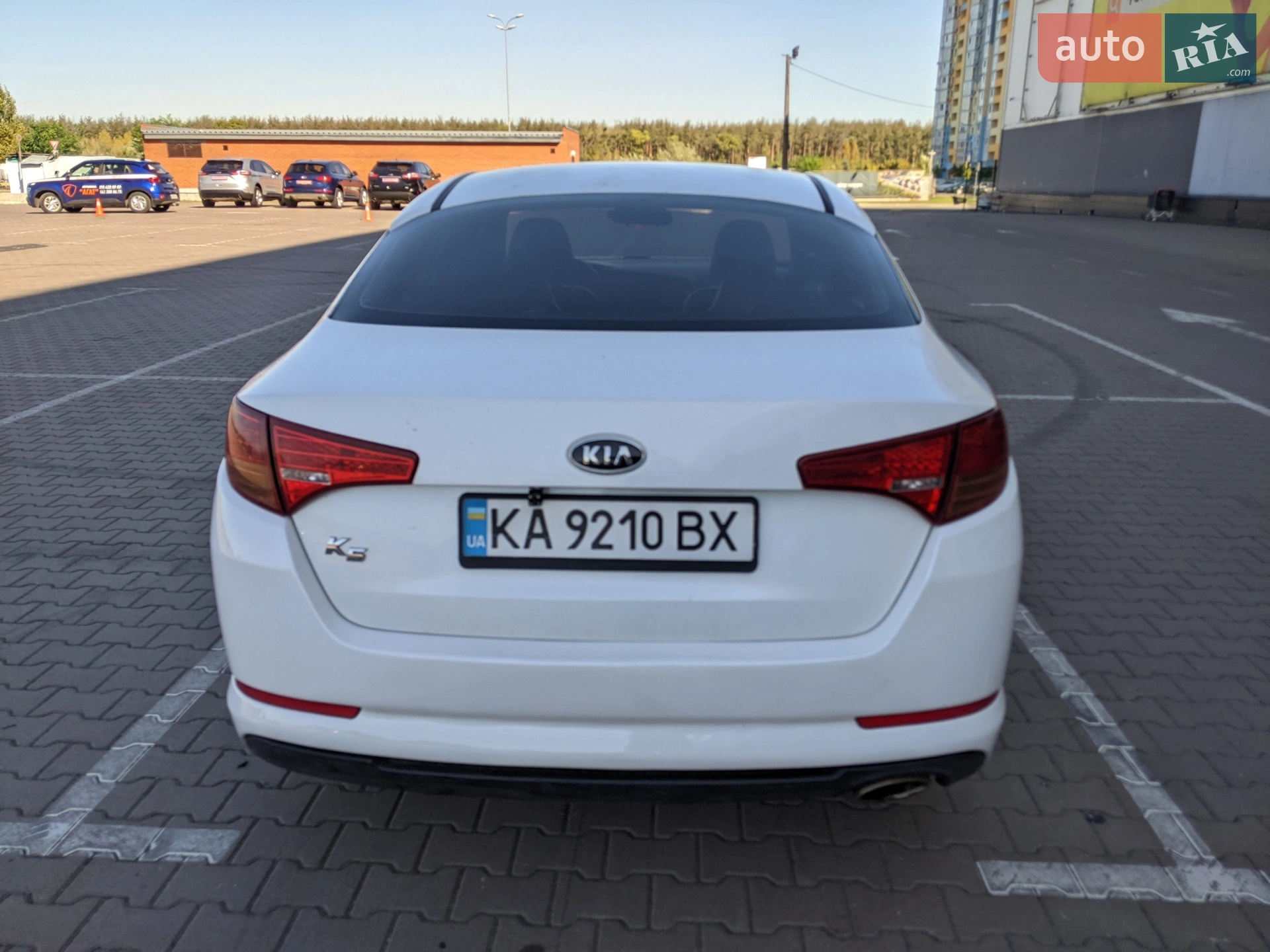 2010 Kia K5 - мініатюра 4