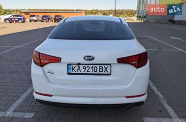 Седан Kia K5 2010 в 