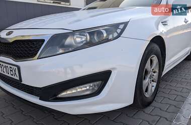 Седан Kia K5 2010 в 