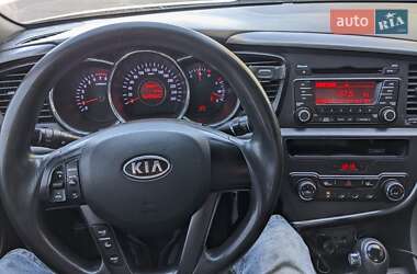 Седан Kia K5 2010 в 