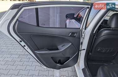 Седан Kia K5 2010 в 