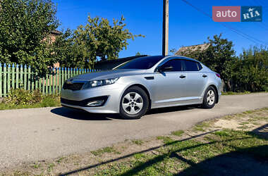 Седан Kia K5 2013 в 