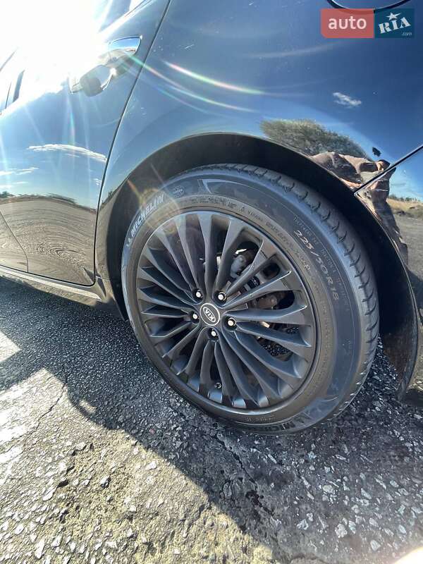 Седан Kia K5 2015 в Одессе фото 29 Седан Kia K5 2015 в Одессе