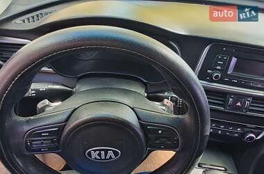 Седан Kia K5 2015 в 