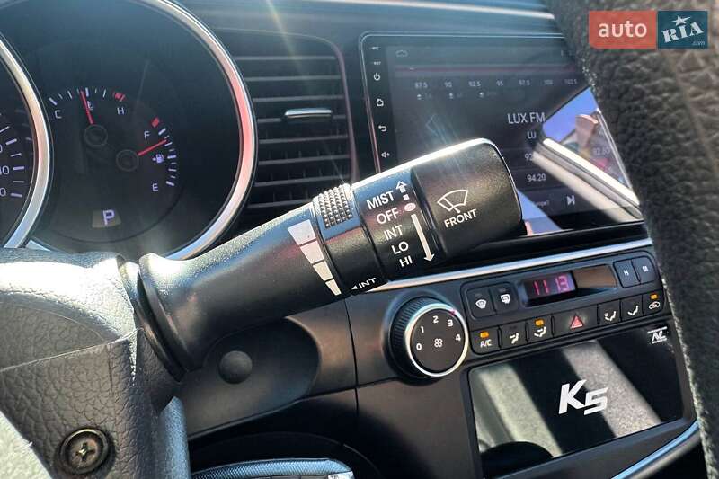 Седан Kia K5 2014 в Киеве